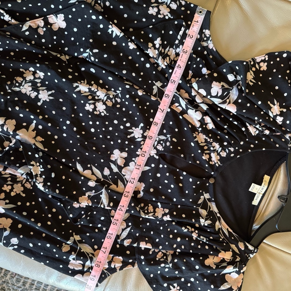 41 Hawthorn Black and Pink Floral Blouse - Picture 6 of 8